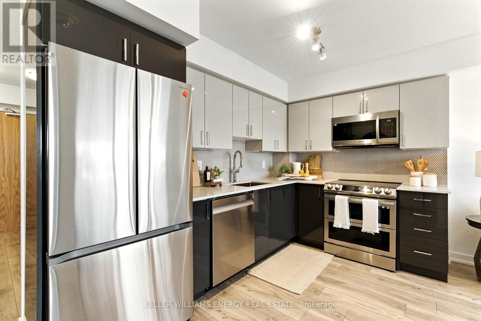 Photo 10 of 416 1455 Celebration Drive, Pickering ON