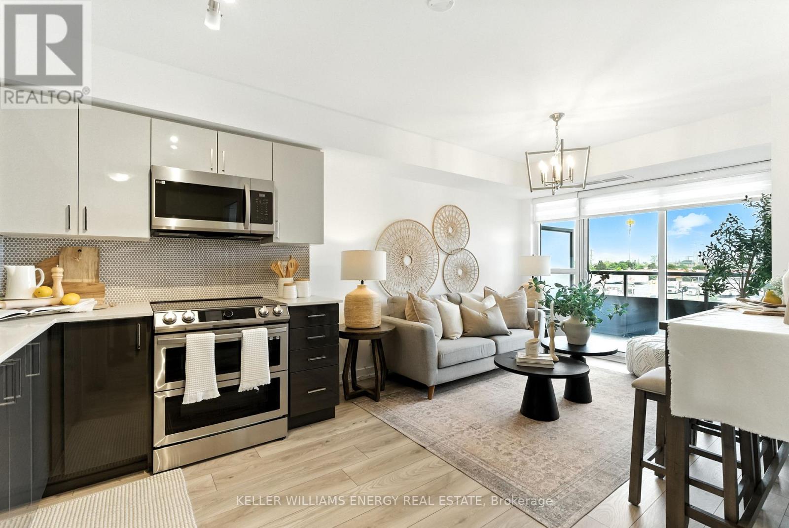 Photo 11 of 416 1455 Celebration Drive, Pickering ON
