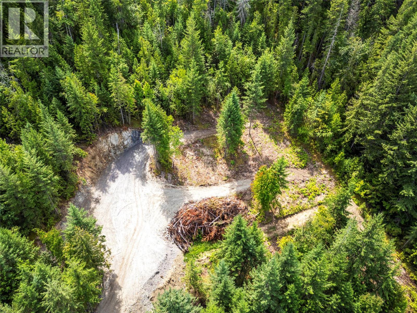  3560 Eagle Bay Road, Blind Bay