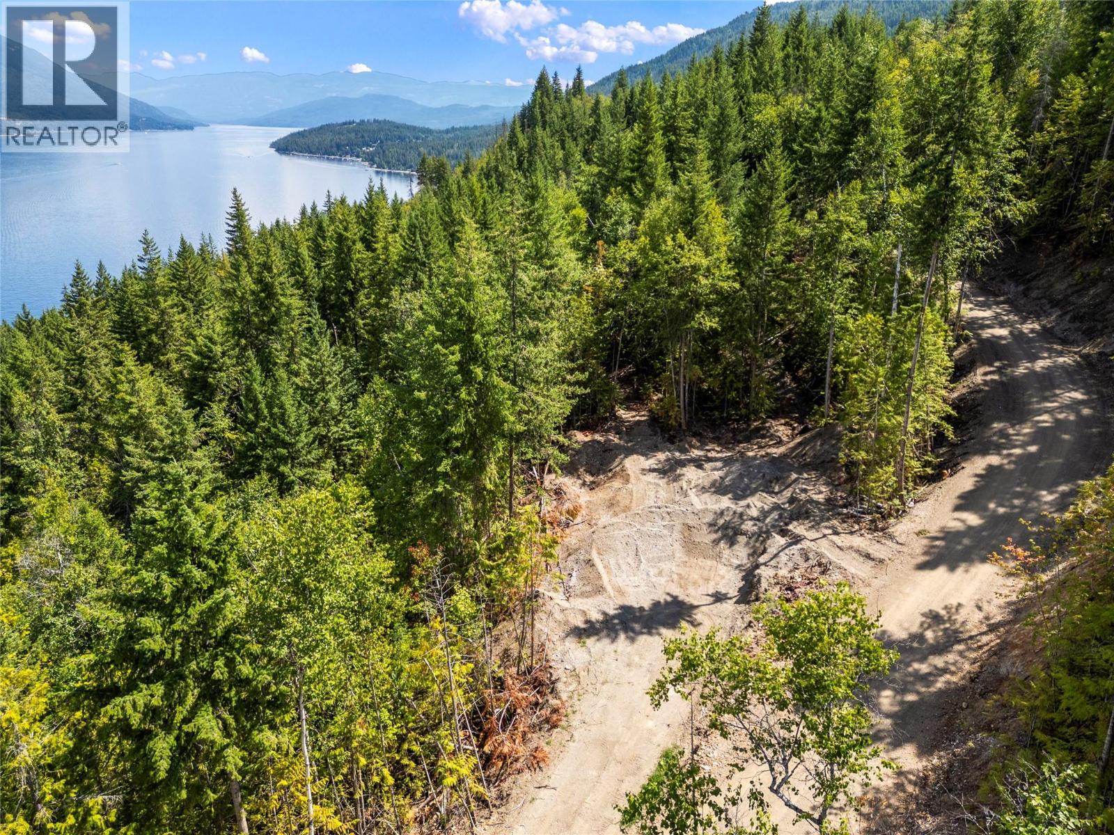  3560 Eagle Bay Road, Blind Bay