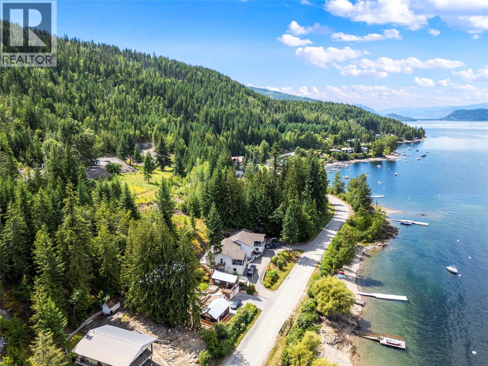  3560 Eagle Bay Road, Blind Bay