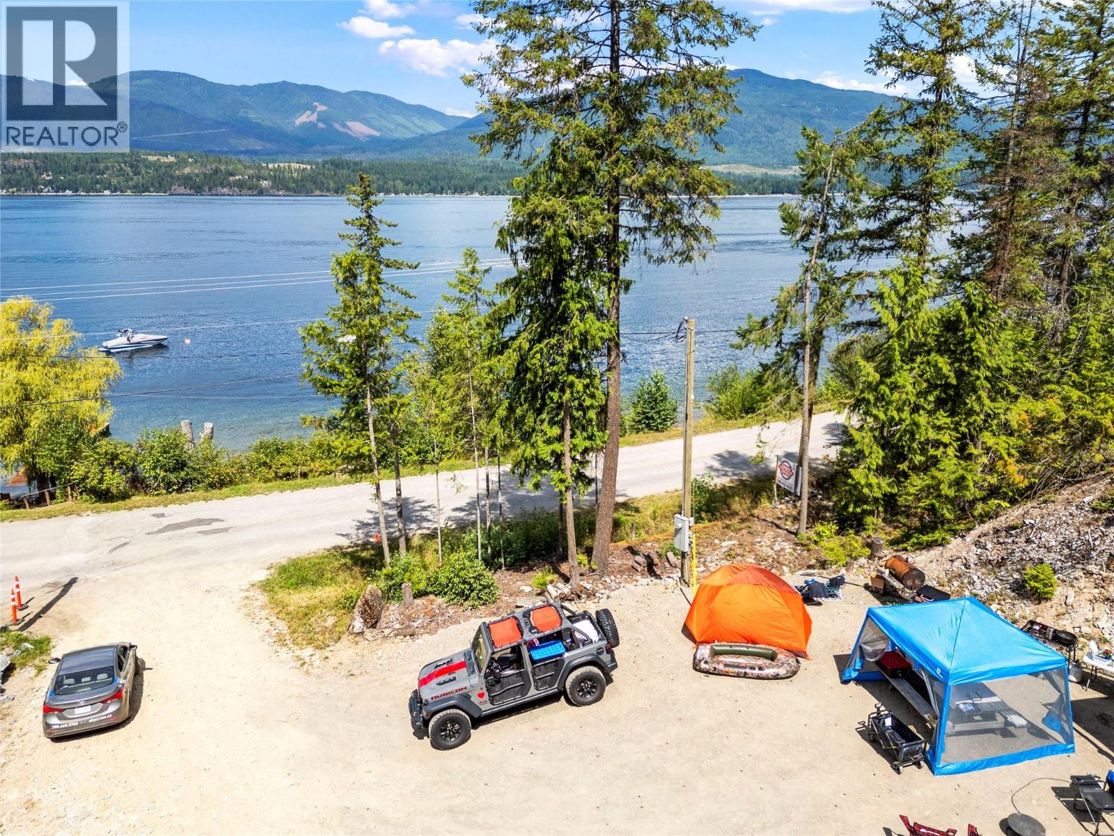  3560 Eagle Bay Road, Blind Bay