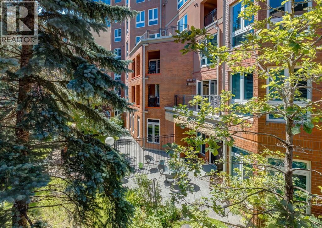 Single Family House for Sale in   Eau Claire Avenue SW Eau Claire Calgary 