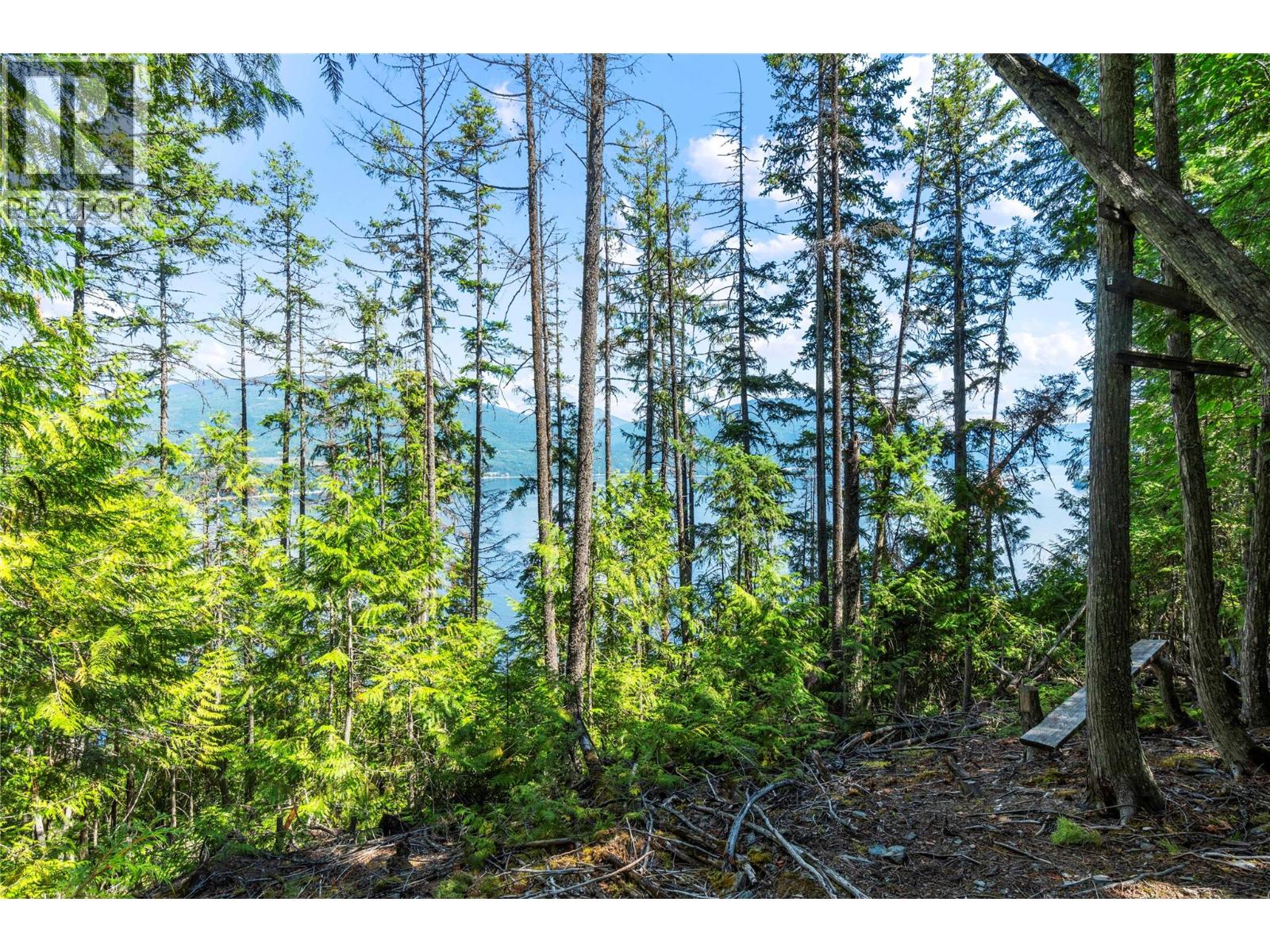  3560 Eagle Bay Road, Blind Bay