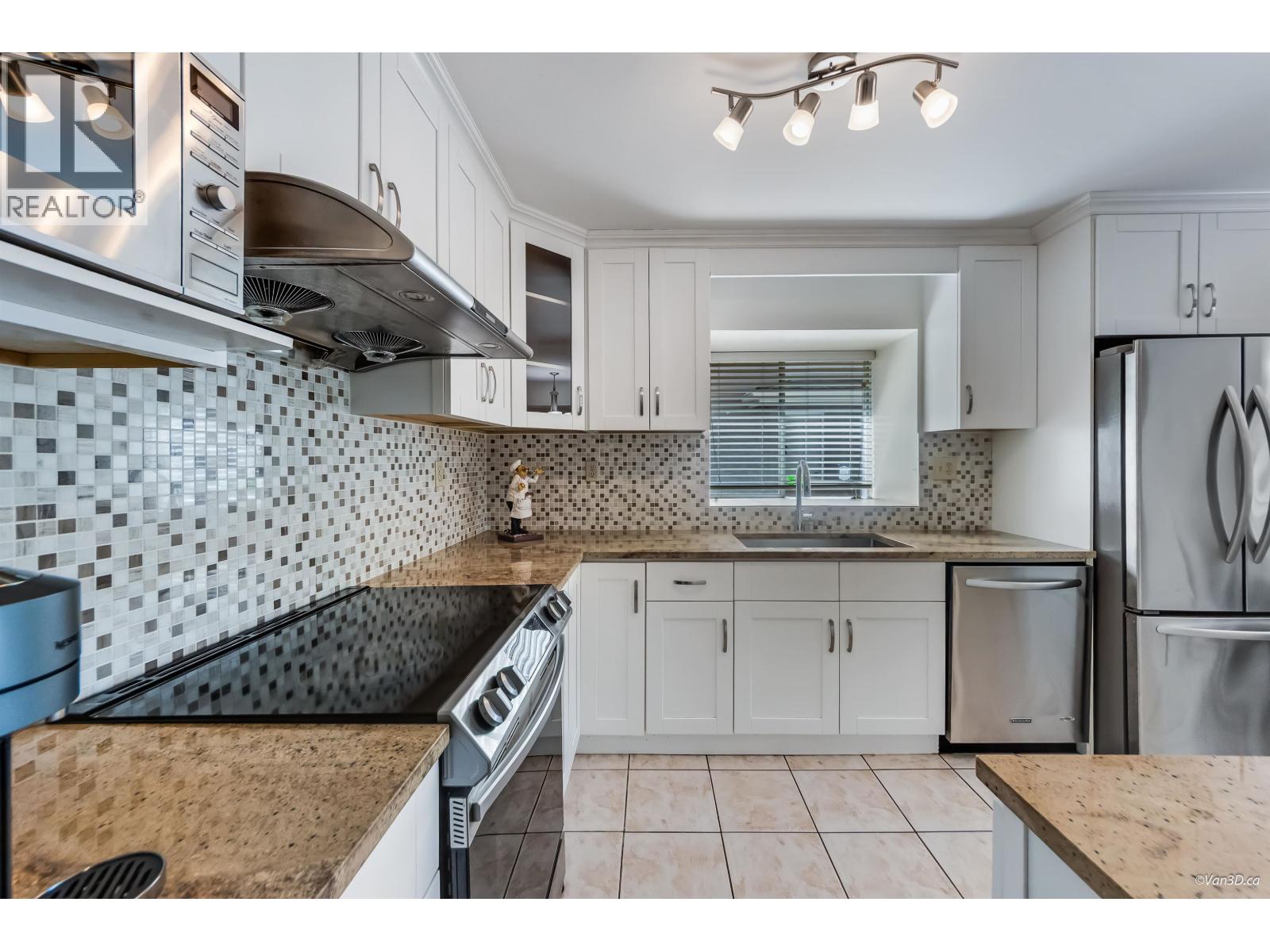 Photo 6 of 52 7740 Abercrombie Drive, Richmond BC