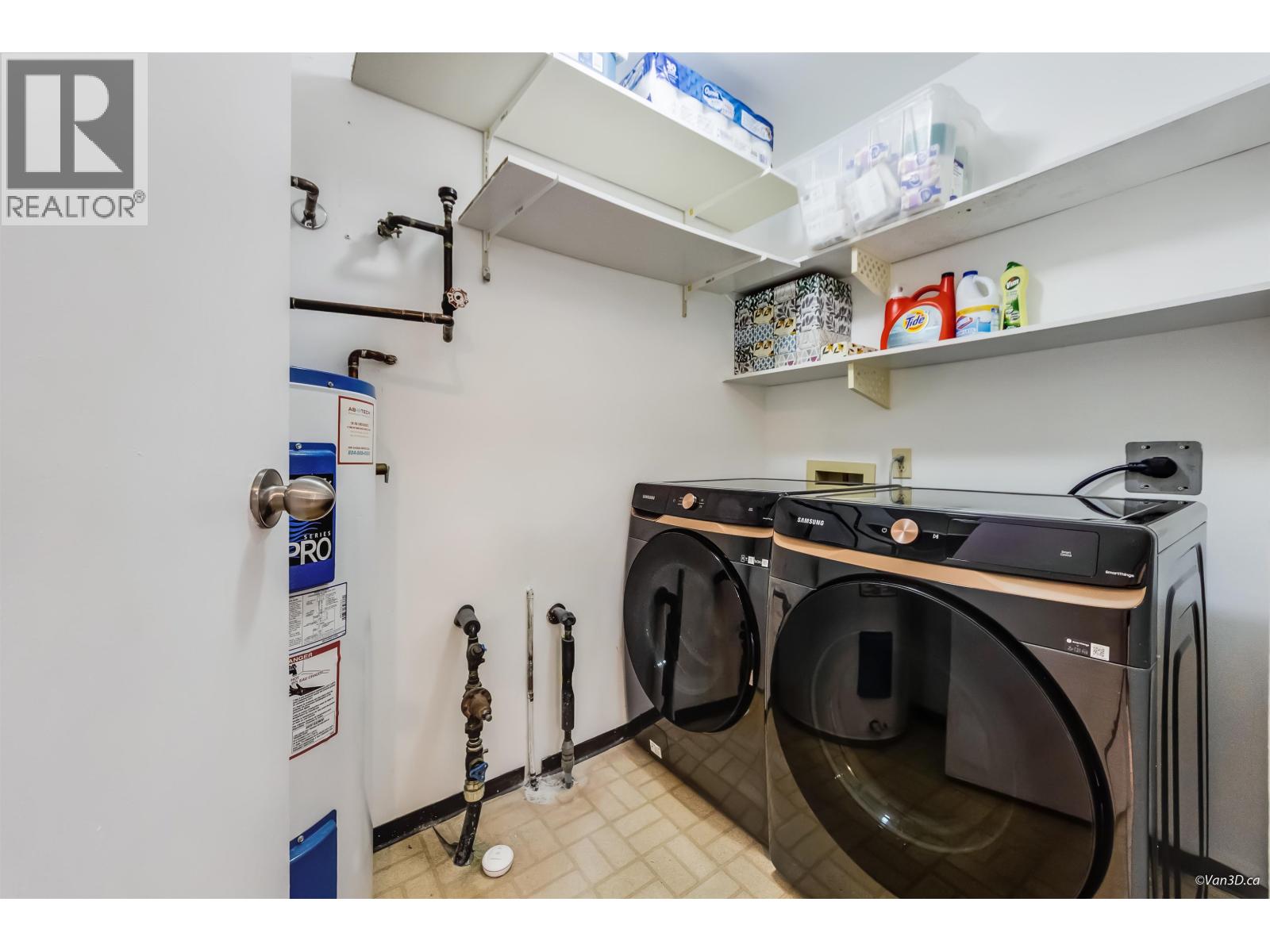Photo 18 of 52 7740 Abercrombie Drive, Richmond BC