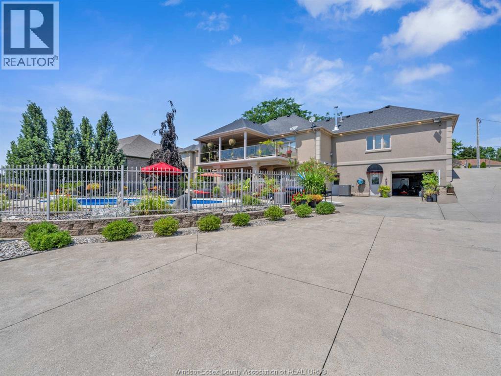 Photo 24 of 1841 Talbot Road West, Kingsville ON