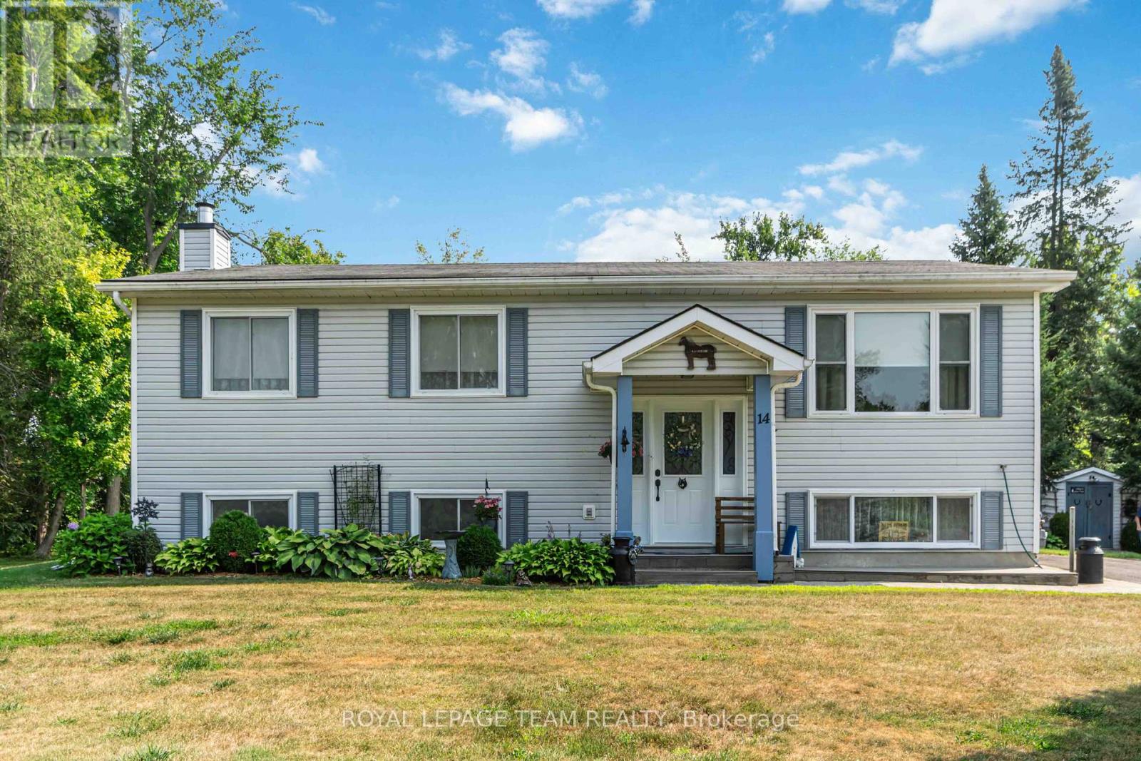 Photo 4 of 14 Mountain Ash Drive, North Grenville ON