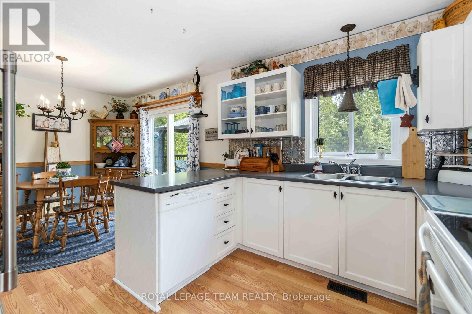 Photo 26 of 14 Mountain Ash Drive, North Grenville ON