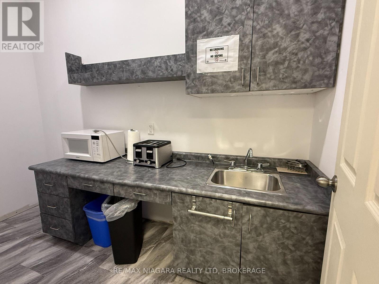Photo 14 of 4 224 Garrison Road, Fort Erie ON