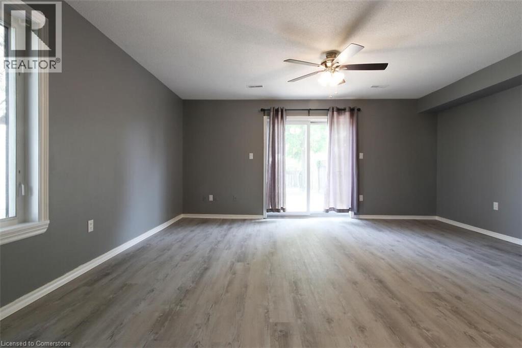 Photo 10 of 4353 Concord Avenue, Beamsville ON