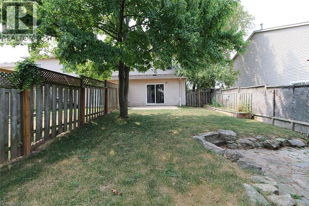 Photo 2 of 4353 Concord Avenue, Beamsville ON