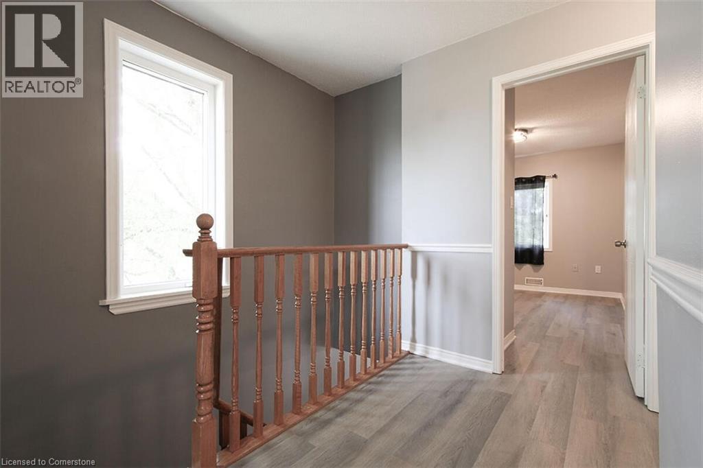 Photo 7 of 4353 Concord Avenue, Beamsville ON