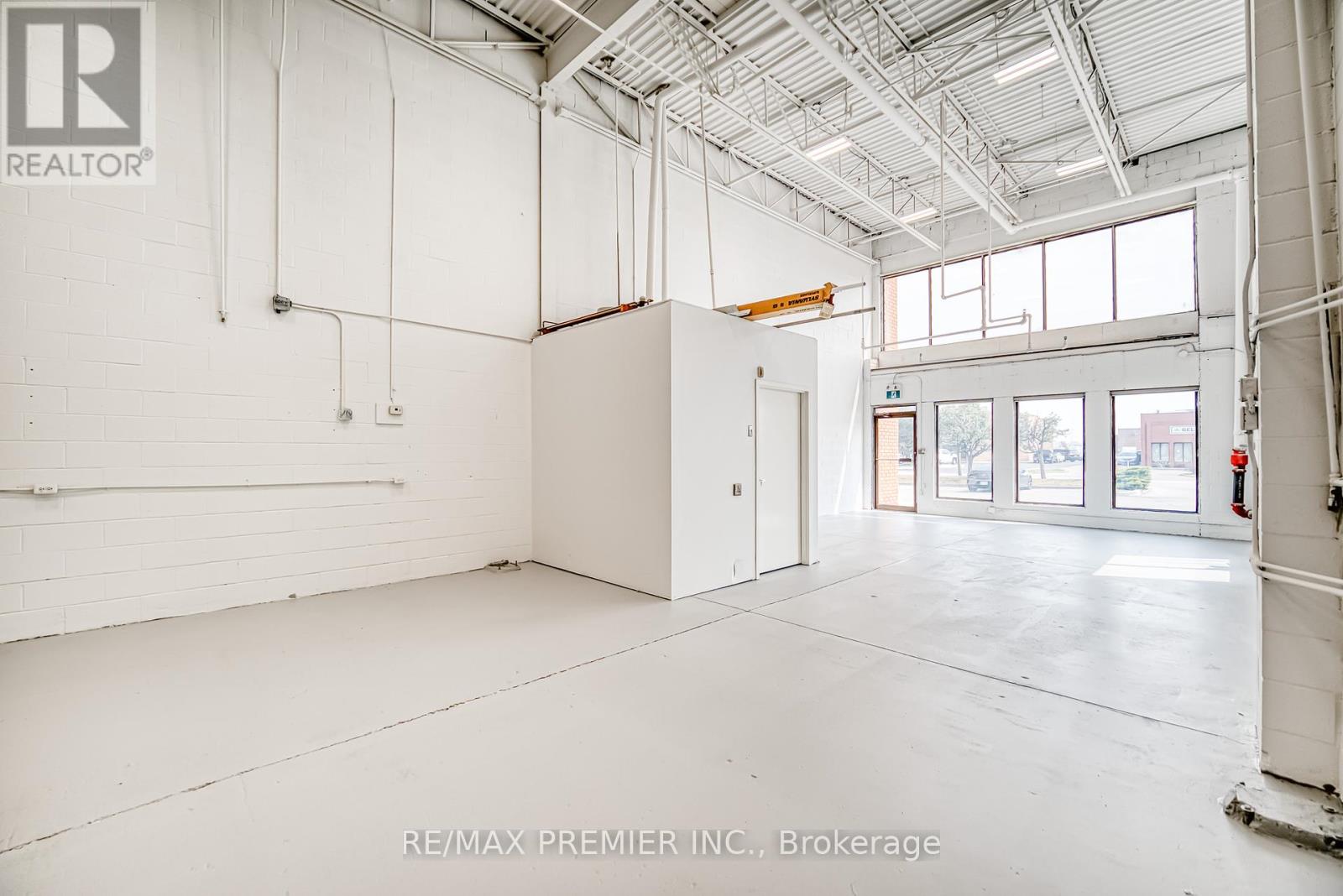 Photo 19 of 1 136 Winges Road, Vaughan ON