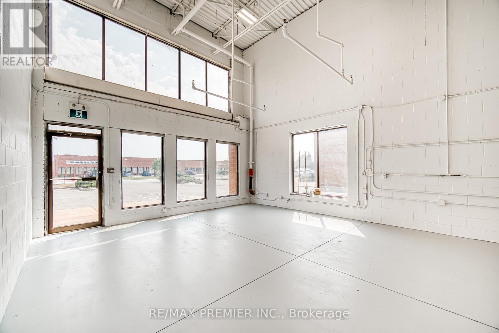 Photo 23 of 1 136 Winges Road, Vaughan ON