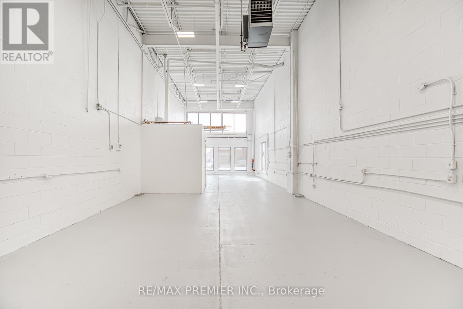 Photo 17 of 1 136 Winges Road, Vaughan ON