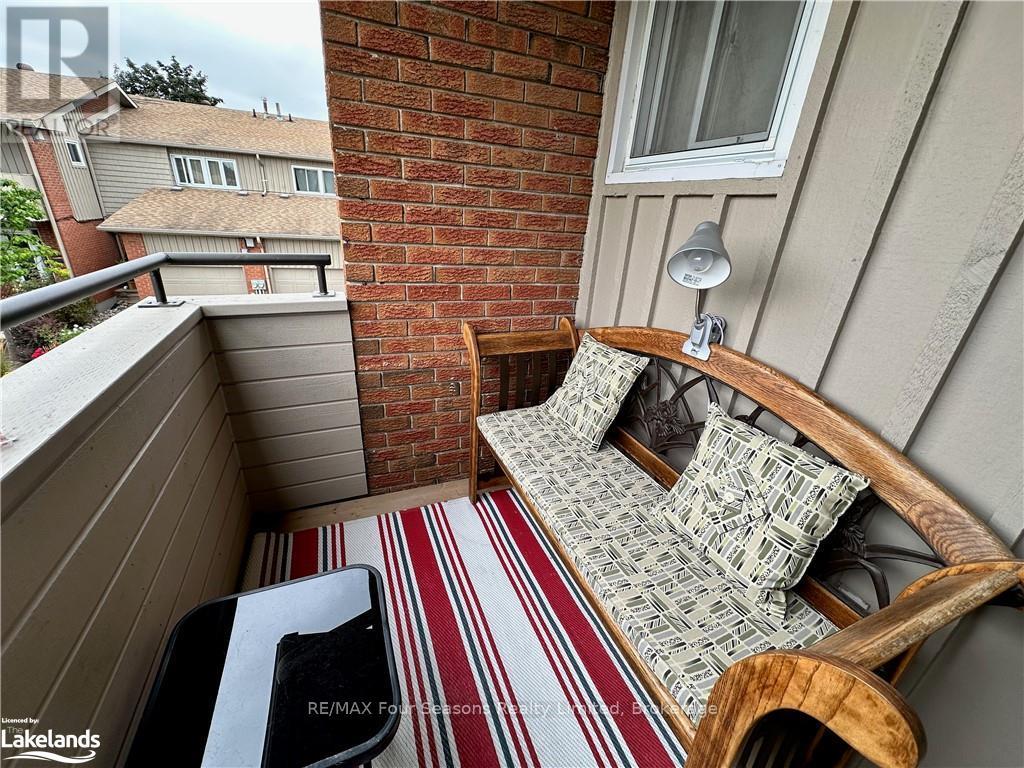 Photo 16 of 615 Tenth Street, Collingwood ON