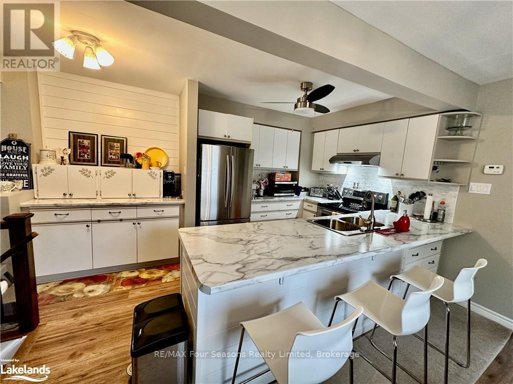 Photo 23 of 615 Tenth Street, Collingwood ON