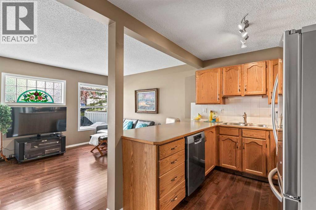 Single Family House for Sale in  Millview Green SW Millrise Calgary 
