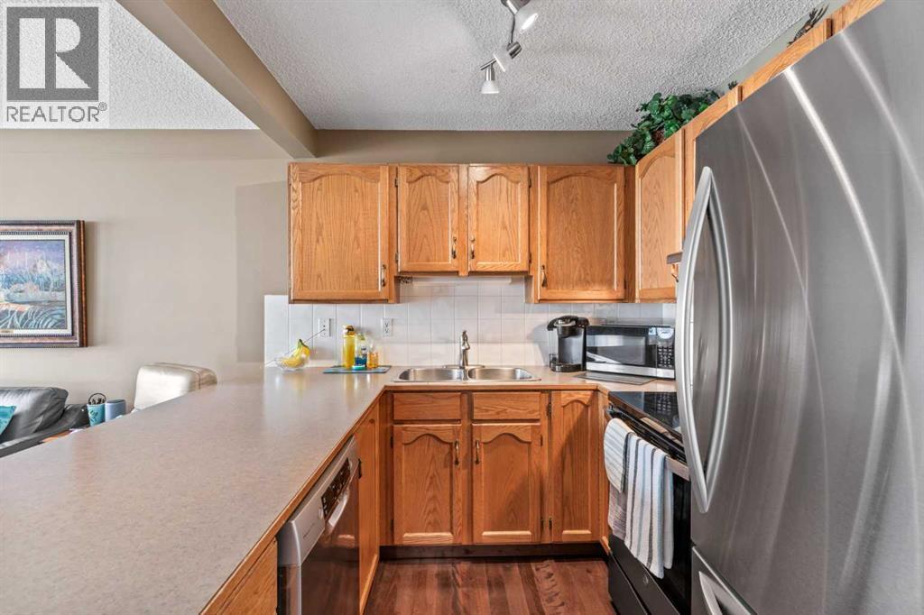 Single Family House for Sale in  Millview Green SW Millrise Calgary 
