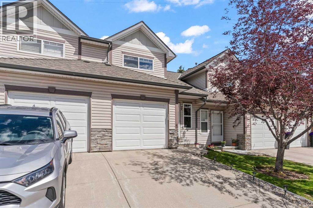 Single Family House for Sale in  Millview Green SW Millrise Calgary 