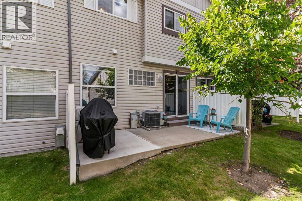 Single Family House for Sale in  Millview Green SW Millrise Calgary 