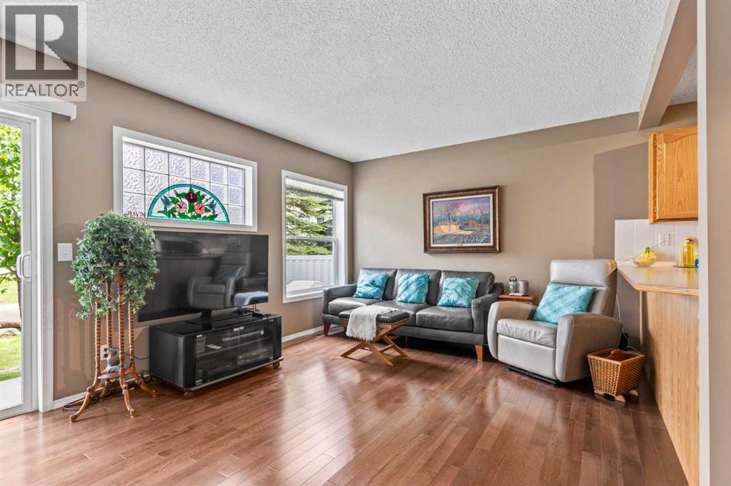 Single Family House for Sale in  Millview Green SW Millrise Calgary 