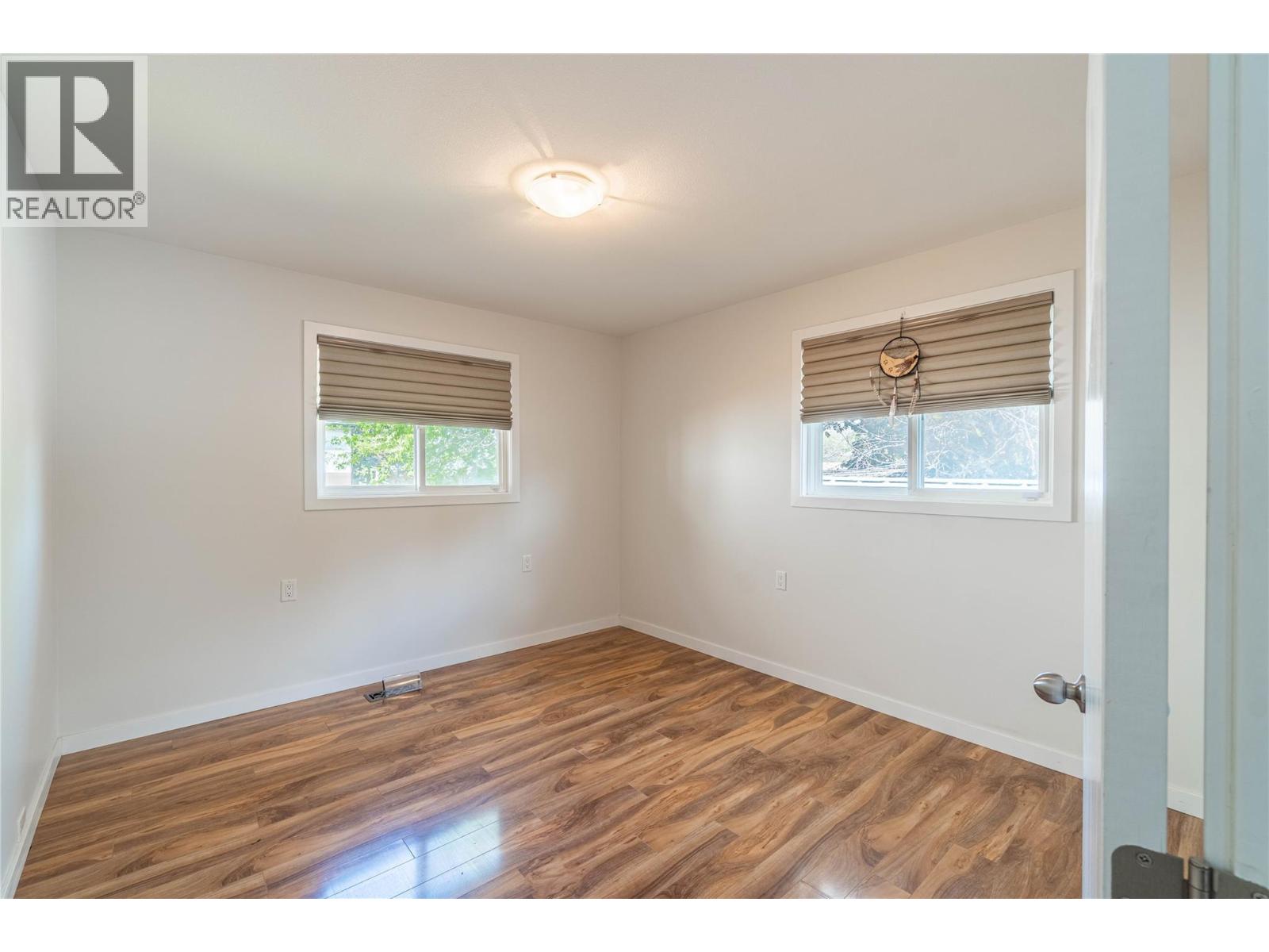 Photo 35 of 862 Desmond Street, Kamloops BC