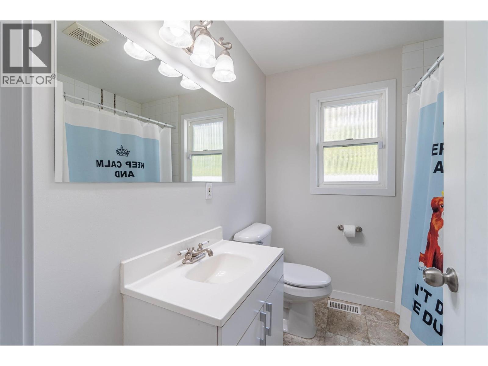 Photo 18 of 862 Desmond Street, Kamloops BC