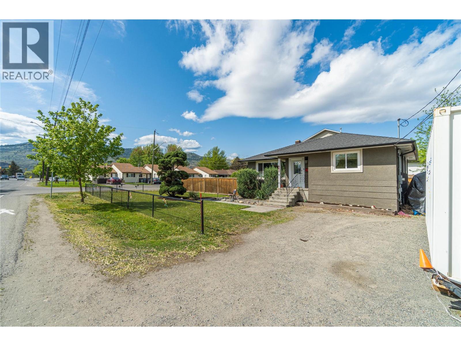 Photo 29 of 862 Desmond Street, Kamloops BC