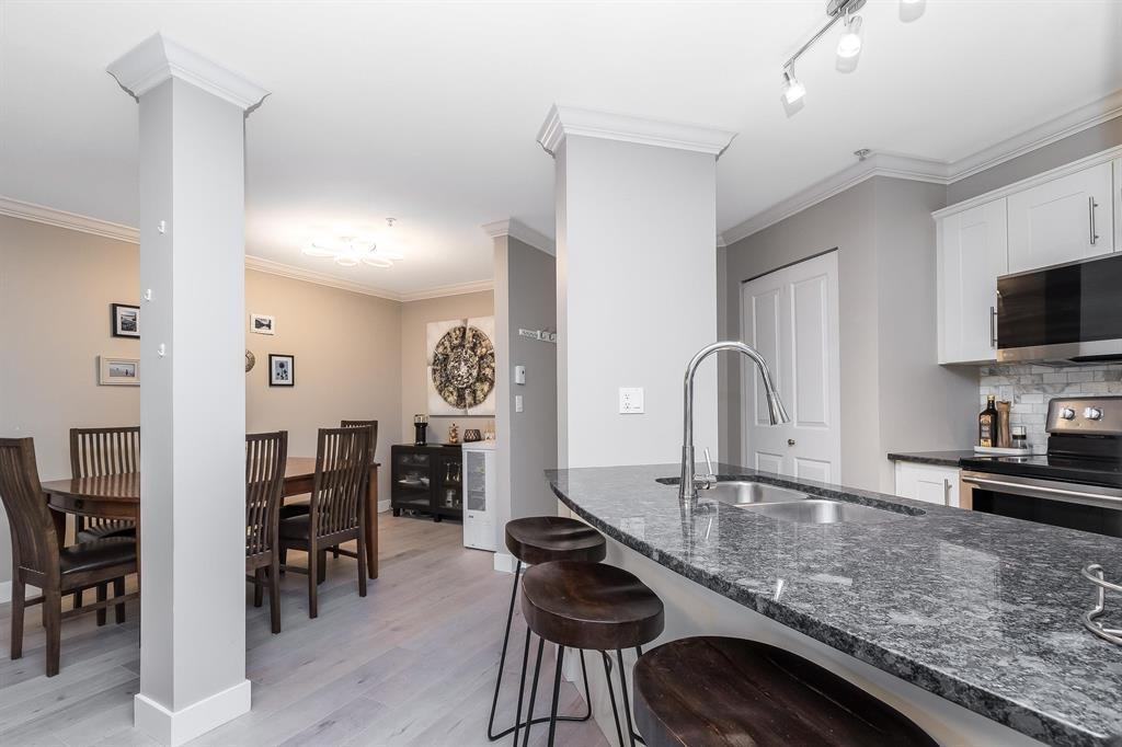 Photo 14 of 111 19340 65 Avenue, Surrey BC