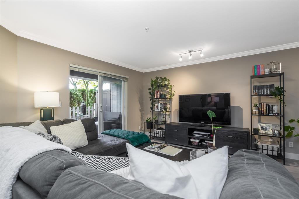 Photo 8 of 111 19340 65 Avenue, Surrey BC
