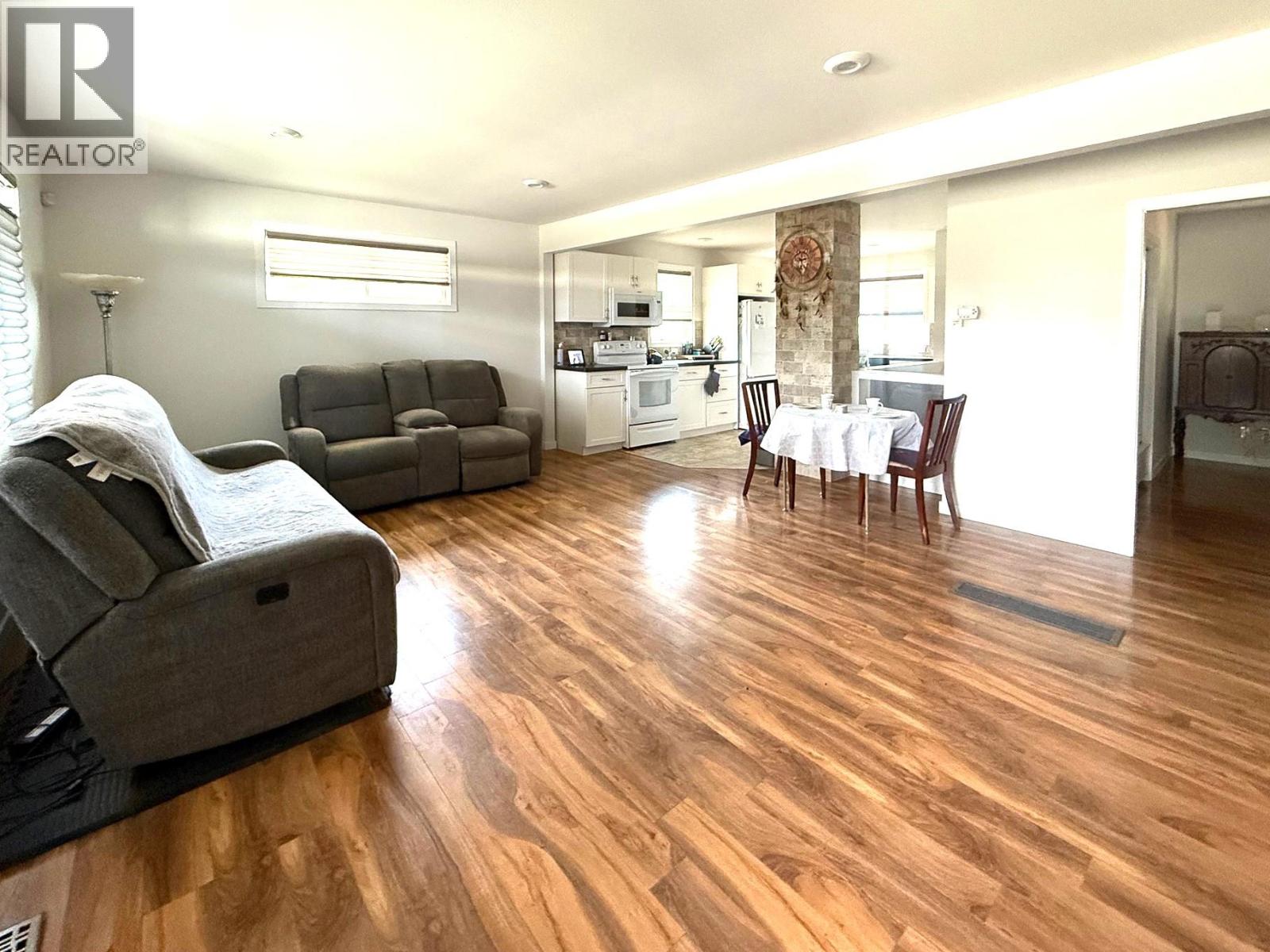 Photo 20 of 862 Desmond Street, Kamloops BC