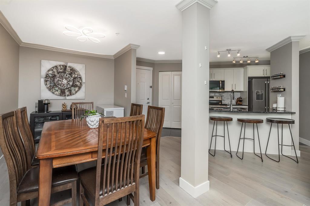 Photo 9 of 111 19340 65 Avenue, Surrey BC