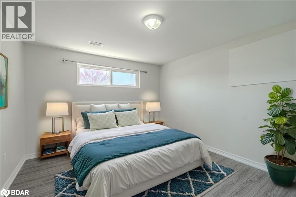 Photo 13 of 19 Korlea Crescent, Orillia ON