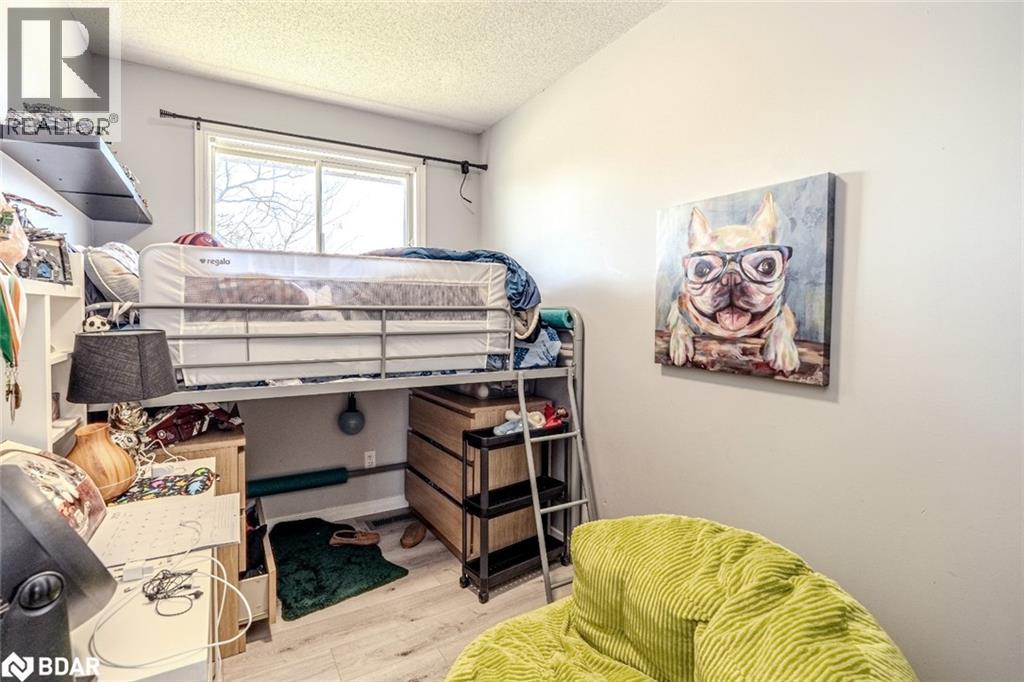 Photo 9 of 19 Korlea Crescent, Orillia ON