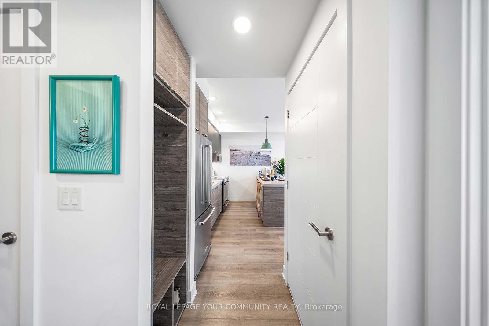 Photo 4 of 1407 484 Spadina Avenue, Toronto ON