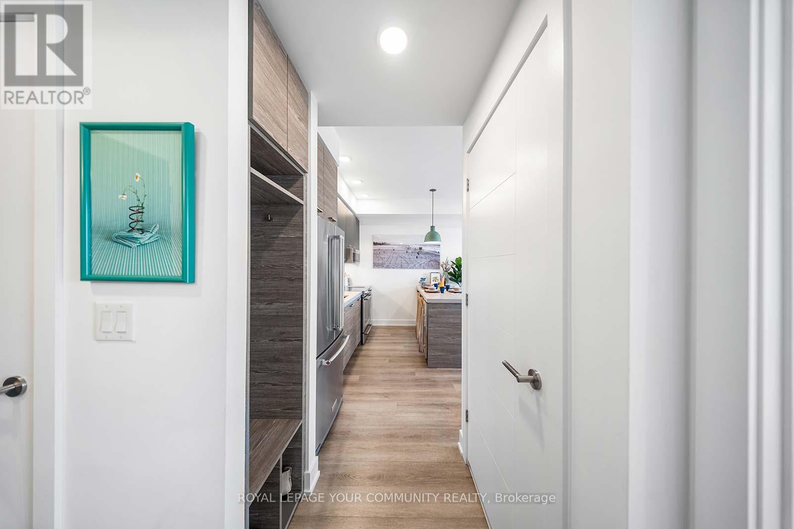 Photo 4 of 315 484 Spadina Avenue, Toronto ON