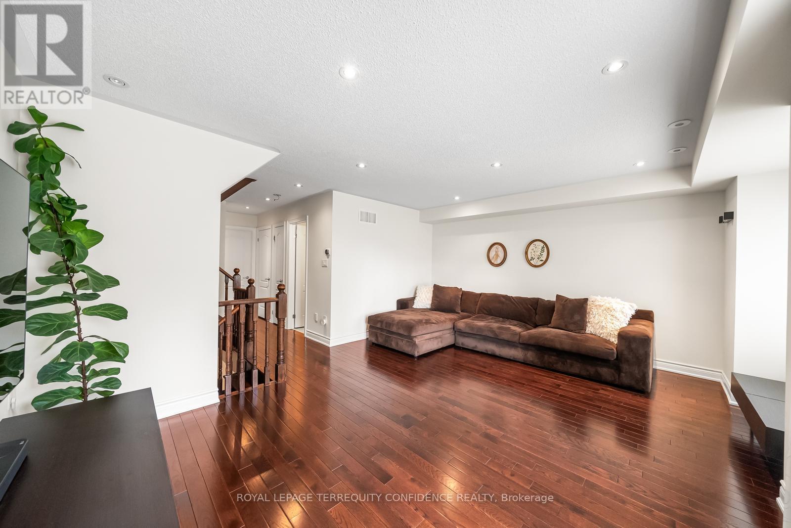 Photo 13 of 508 Ellerslie Avenue, Toronto ON