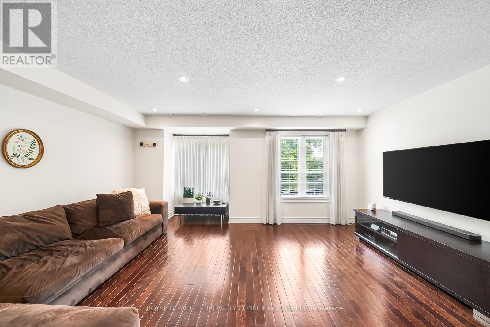 Photo 31 of 508 Ellerslie Avenue, Toronto ON