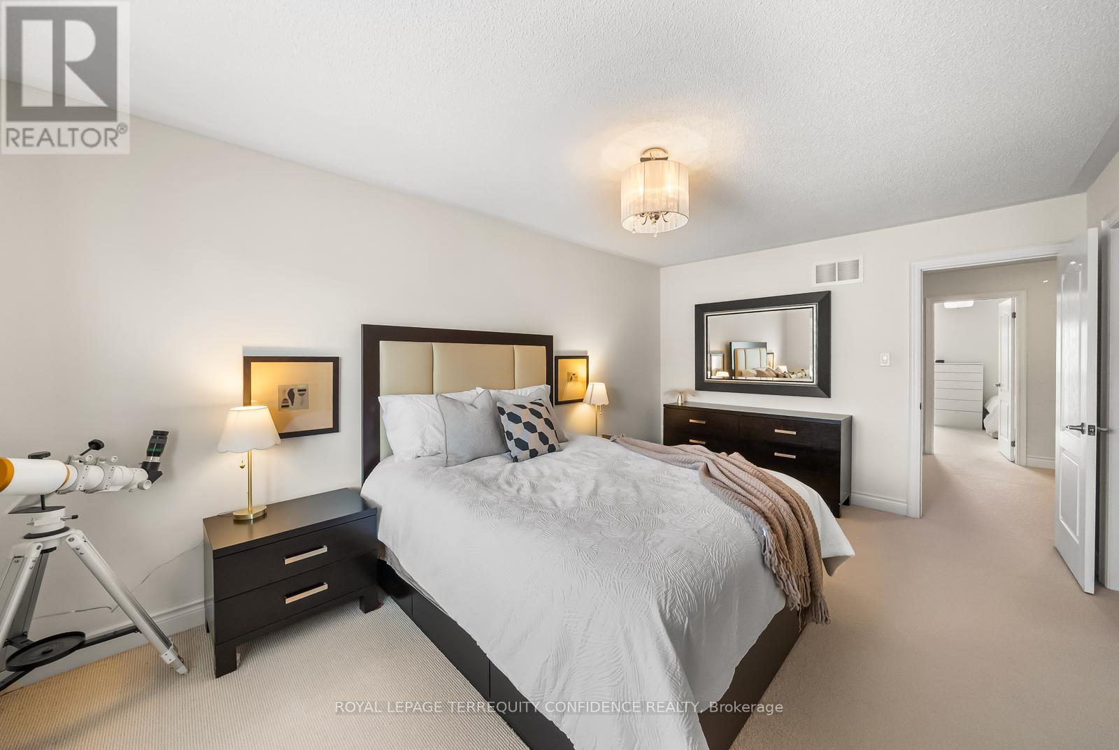 Photo 4 of 508 Ellerslie Avenue, Toronto ON