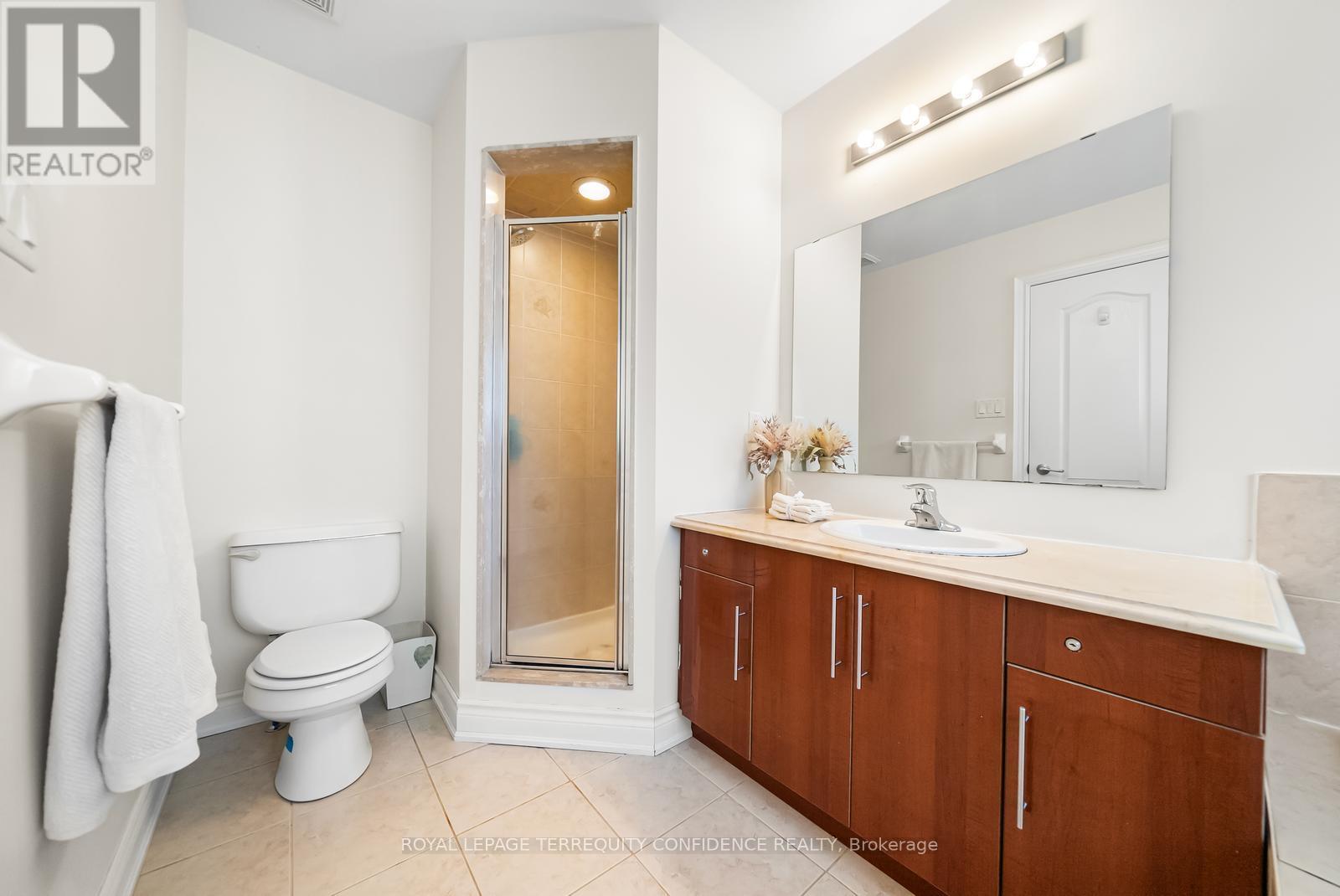 Photo 23 of 508 Ellerslie Avenue, Toronto ON