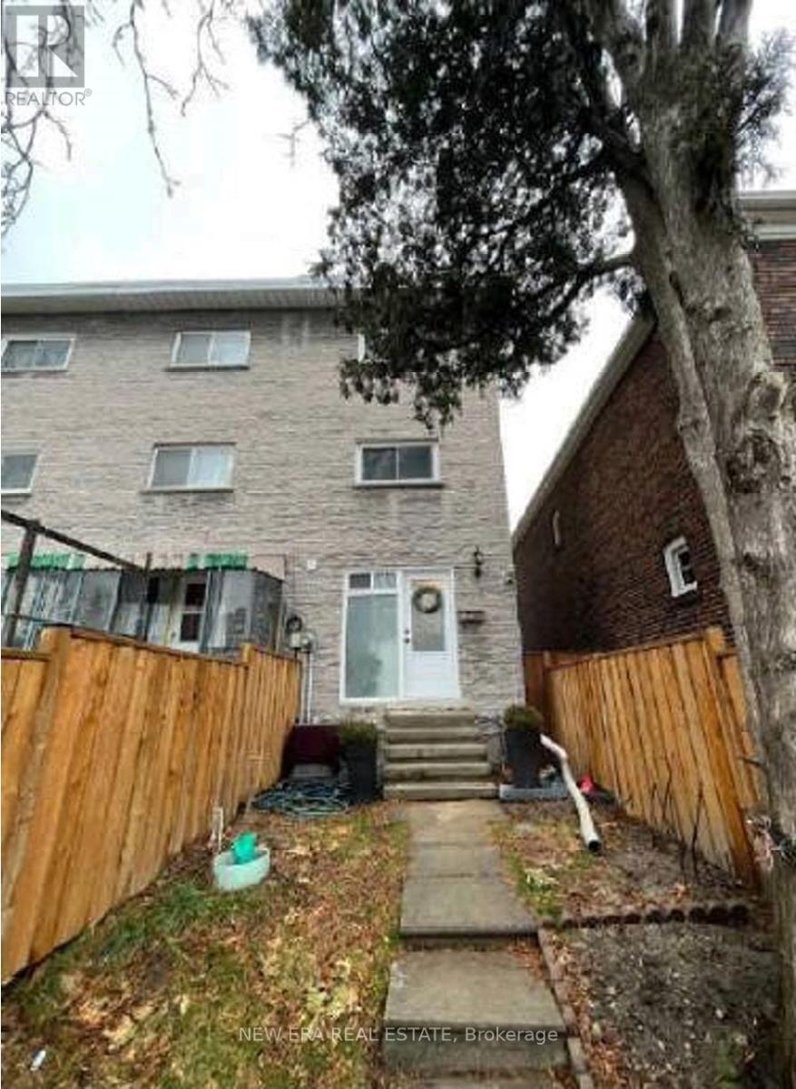 Photo 1 of 48 Carr Street, Toronto ON
