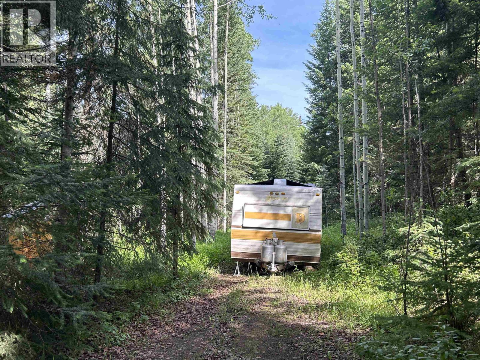 7227 KINGFISHER ROAD, Lone Butte