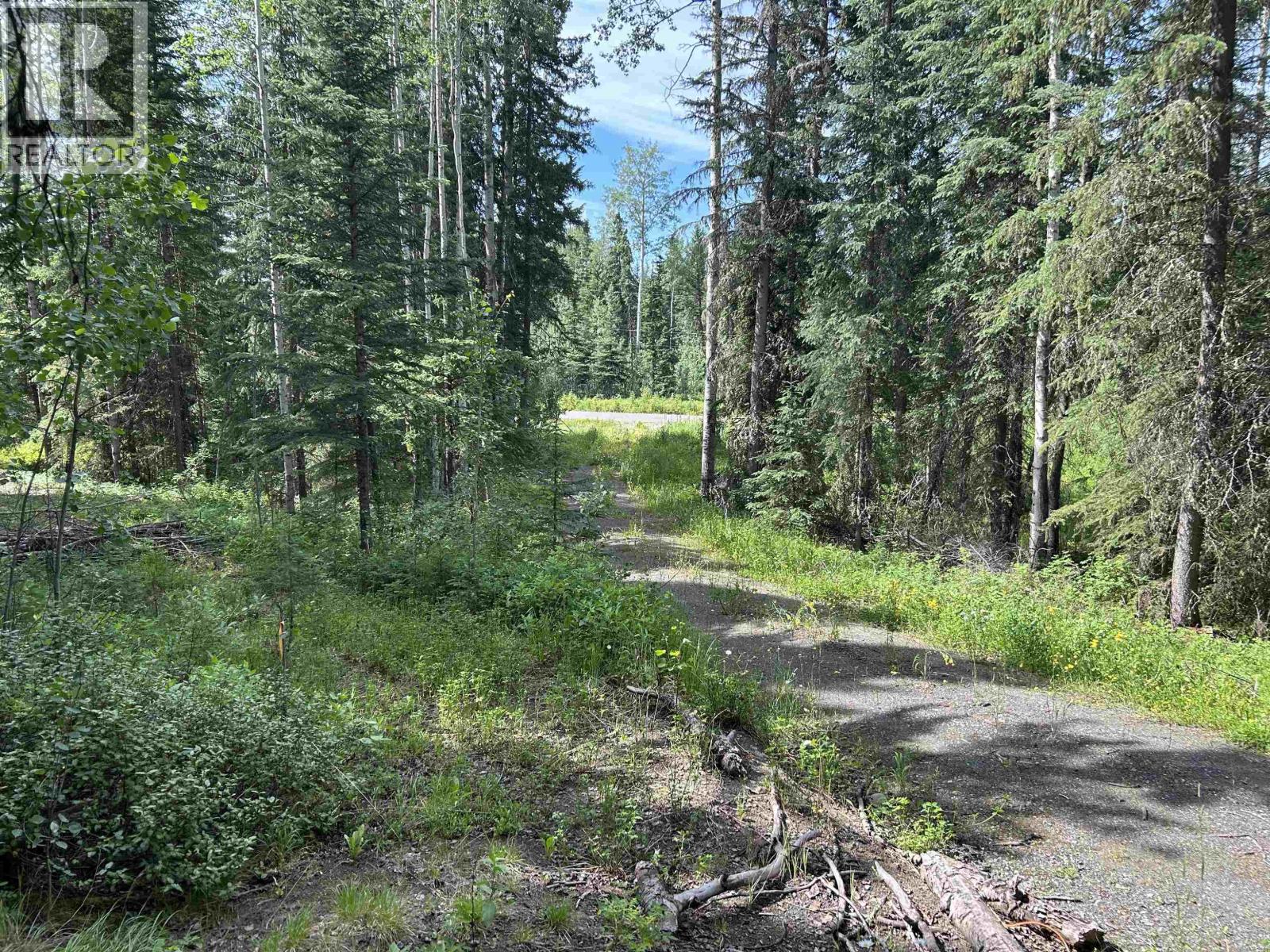 7227 KINGFISHER ROAD, Lone Butte