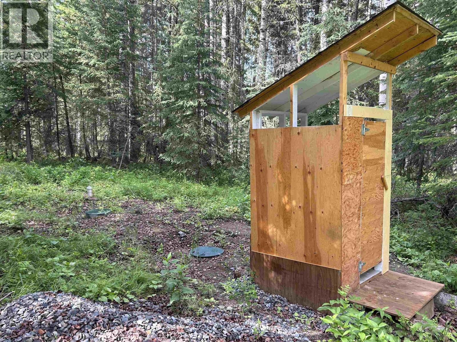 7227 KINGFISHER ROAD, Lone Butte