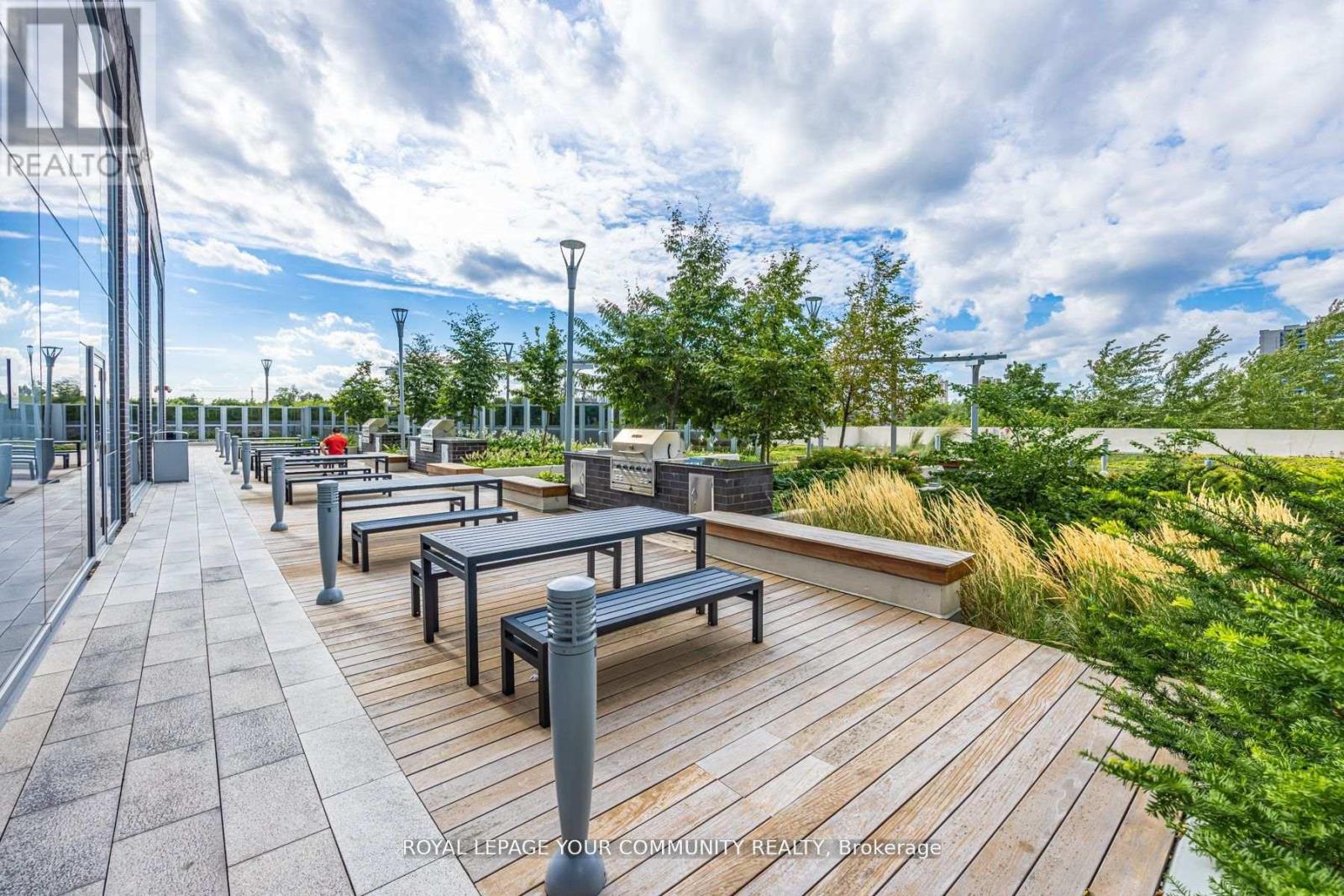 Photo 16 of 1310 255 Village Green Square, Toronto ON