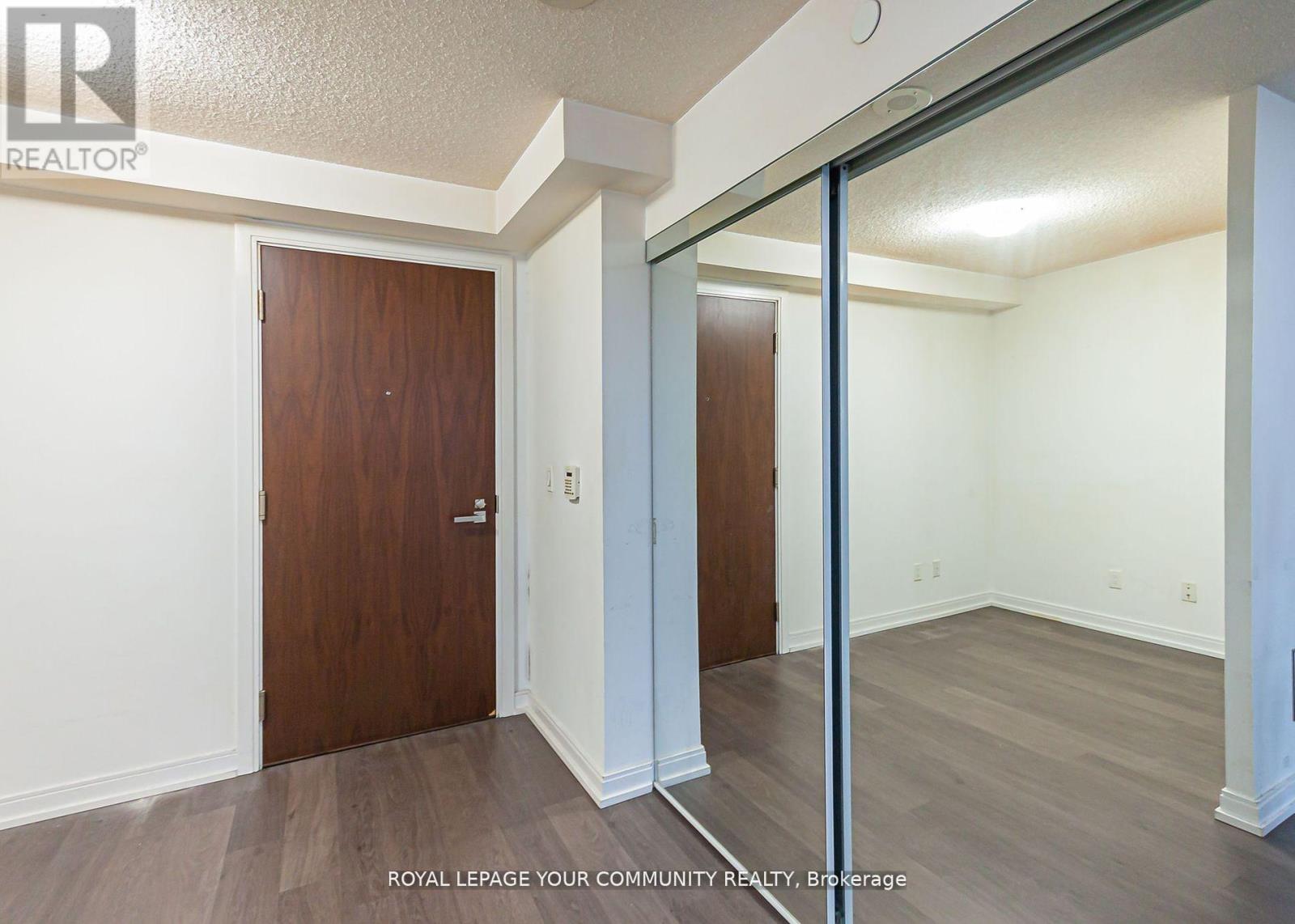 Photo 23 of 1310 255 Village Green Square, Toronto ON