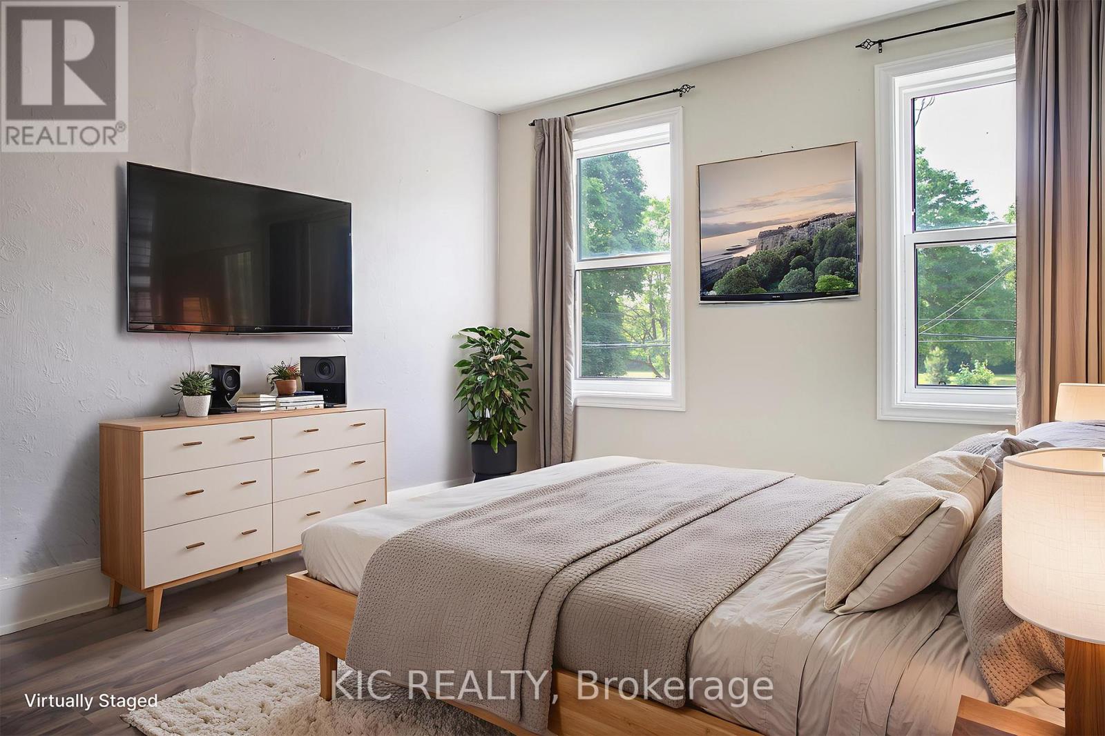 Photo 14 of 112 1 2 Olive Avenue, Oshawa ON
