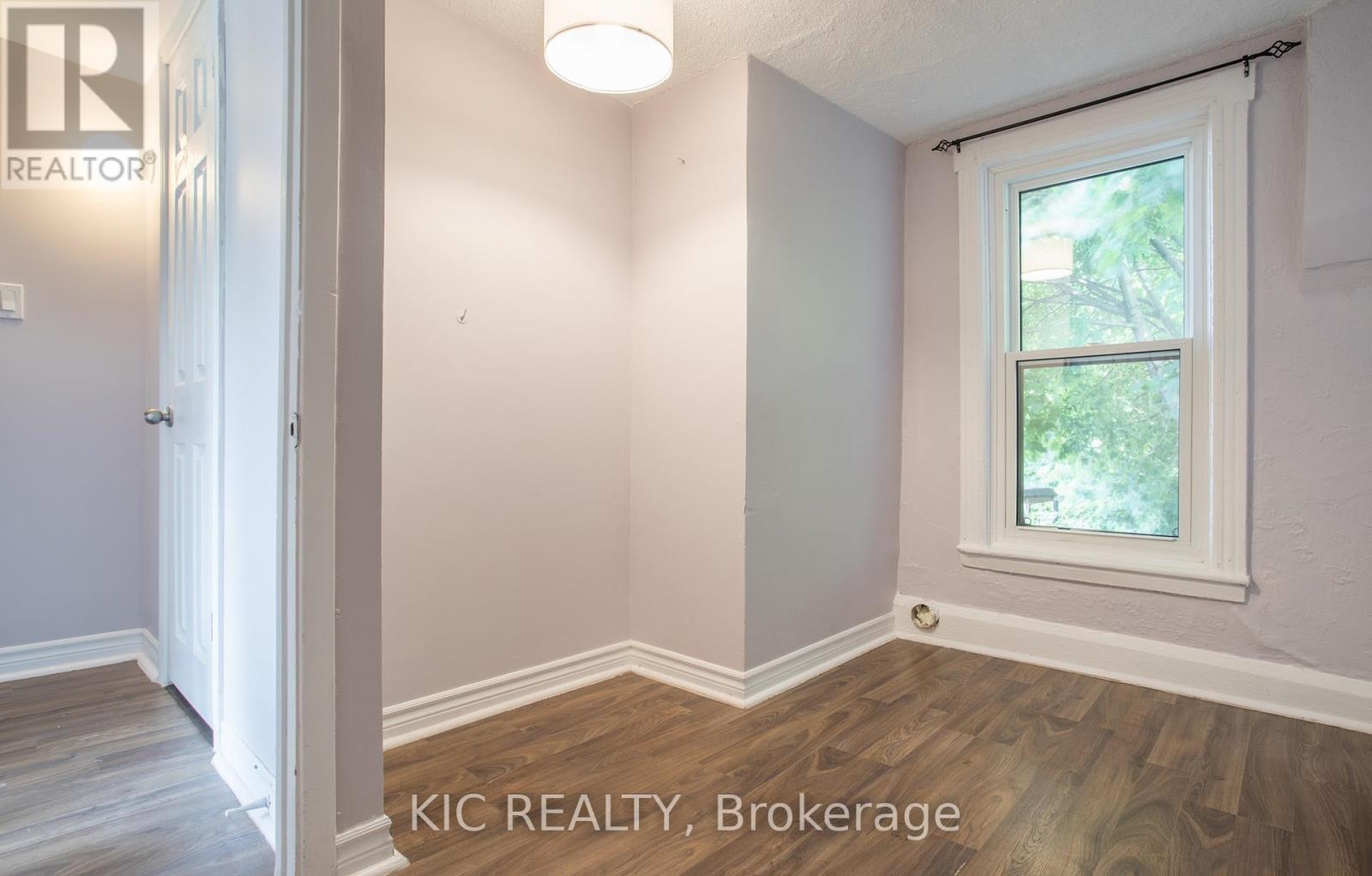 Photo 15 of 112 1 2 Olive Avenue, Oshawa ON